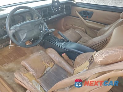 Zdjęcie 8 z 13 samochodu: 1991 PONTIAC FIREBIRD TRANS AM VIN:1G2FW2384ML211992 - miniatura