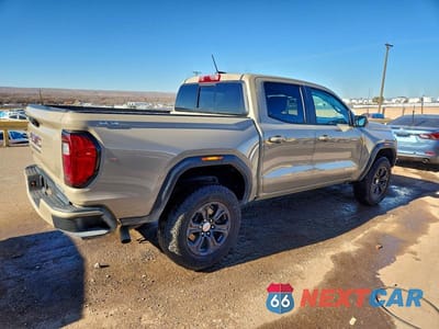 Trzecie zdjęcie samochodu z tyłu: 2024 GMC CANYON ELEVATION VIN:1GTP6BEK8R1168463 - miniatura