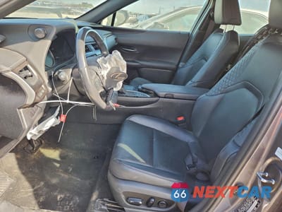 Zdjęcie 7 z 13 samochodu: 2019 LEXUS UX 250H VIN:JTHU9JBH1K2019419 - miniatura