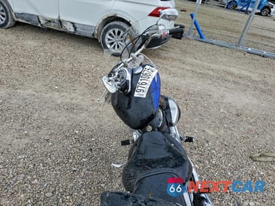 Zdjęcie 6 z 10 samochodu: 2002 SUZUKI VL800 VIN:JS1VS54A622104283 - miniatura