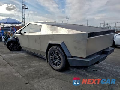 Drugie zdjęcie samochodu z przodu: 2024 TESLA CYBERTRUCK VIN:7G2CEHED8RA056642 - miniatura