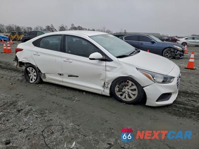 Czwarte zdjęcie samochodu z boku: 2019 HYUNDAI ACCENT SE VIN:3KPC24A36KE058485 - miniatura