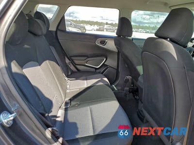 Zdjęcie 10 z 11 samochodu: 2022 KIA SOUL LX VIN:KNDJ23AU5N7804522 - miniatura