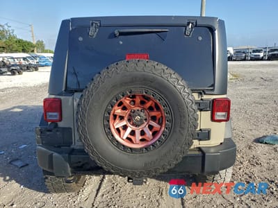 Zdjęcie 6 z 15 samochodu: 2018 JEEP WRANGLER UNLIMITED SPORT VIN:1C4BJWDG2JL805174 - miniatura