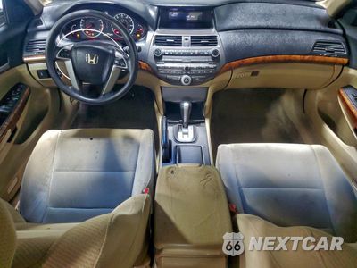 Zdjęcie 8 z 12 samochodu: 2011 HONDA ACCORD EX VIN:1HGCP2F72BA056805 - miniatura
