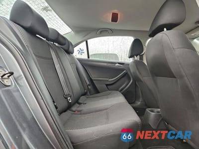 Zdjęcie 10 z 12 samochodu: 2011 VOLKSWAGEN JETTA BASE VIN:3VW2K7AJ6BM391039 - miniatura