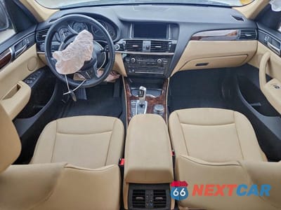 Zdjęcie 8 z 11 samochodu: 2017 BMW X3 SDRIVE28I VIN:5UXWZ7C38H0X42476 - miniatura