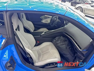 Zdjęcie 6 z 10 samochodu: 2021 CHEVROLET CORVETTE STINGRAY 2LT VIN:1G1YB2D43M5114260 - miniatura