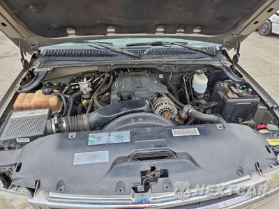 Zdjęcie 12 z 13 samochodu: 2002 CHEVROLET SUBURBAN K2500 VIN:3GNGK26G32G257488 - miniatura