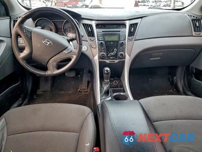 Zdjęcie 8 z 13 samochodu: 2013 HYUNDAI SONATA SE VIN:5NPEC4AC7DH790564 - miniatura