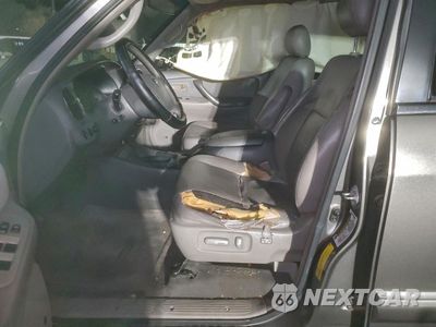 Zdjęcie 7 z 14 samochodu: 2005 TOYOTA SEQUOIA SR5 VIN:5TDBT44AX5S243040 - miniatura