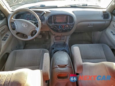 Zdjęcie 8 z 12 samochodu: 2005 TOYOTA TUNDRA DOUBLE CAB SR5 VIN:5TBDT441X5S485926 - miniatura