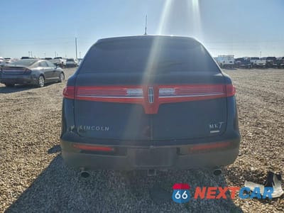Zdjęcie 6 z 12 samochodu: 2012 LINCOLN MKT VIN:2LMHJ5ATXCBL52771 - miniatura