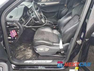 Zdjęcie 7 z 12 samochodu: 2017 PORSCHE MACAN GTS AWD VIN:WP1AG2A56HLB50578 - miniatura
