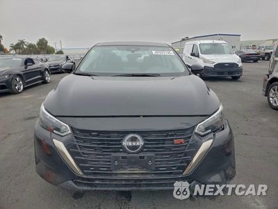 Piąte zdjęcie samochodu w środku: 2025 NISSAN SENTRA SR VIN:3N1AB8DV1SY240415 - miniatura