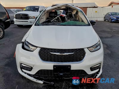 Piąte zdjęcie samochodu w środku: 2024 CHRYSLER PACIFICA LIMITED VIN:2C4RC1GG0RR142469 - miniatura