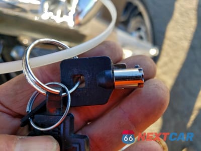 Zdjęcie 8 z 9 samochodu: 2010 HARLEY-DAVIDSON FLHX VIN:1HD1KB412AB624531 - miniatura