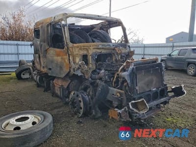 2022 VOLVO VNL SEMI TRUCK 4V4NC9EH2NN300038 - główne zdjęcie licytacji z USA - miniatura