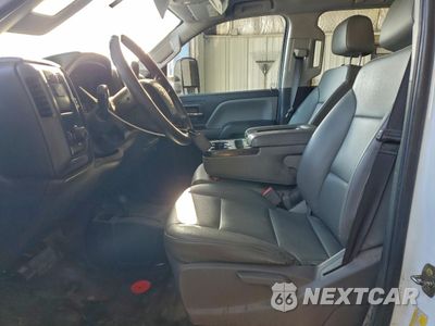 Zdjęcie 7 z 16 samochodu: 2019 CHEVROLET SILVERADO K2500 HEAVY DUTY VIN:1GC1KREG1KF178914 - miniatura