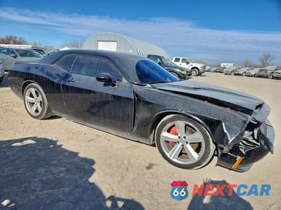 Czwarte zdjęcie samochodu z boku: 2010 DODGE CHALLENGER SRT-8 VIN:2B3CJ7DWXAH109274 - miniatura