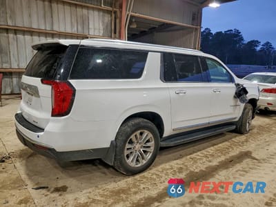 Trzecie zdjęcie samochodu z tyłu: 2022 GMC YUKON XL C1500 SLT VIN:1GKS1GKDXNR205511 - miniatura