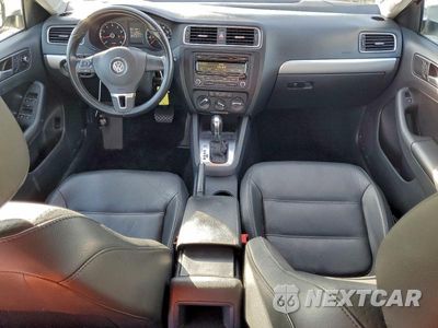 Zdjęcie 8 z 13 samochodu: 2014 VOLKSWAGEN JETTA SE VIN:3VWD07AJ4EM237674 - miniatura