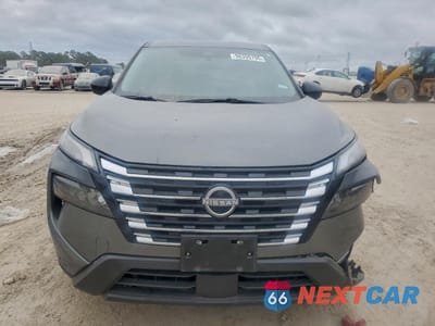 Piąte zdjęcie samochodu w środku: 2025 NISSAN ROGUE S VIN:5N1BT3AA5SC792619 - miniatura