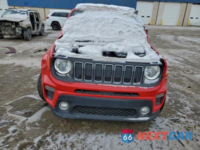 Piąte zdjęcie samochodu w środku: 2019 JEEP RENEGADE LATITUDE VIN:ZACNJABB3KPK04454 - miniatura