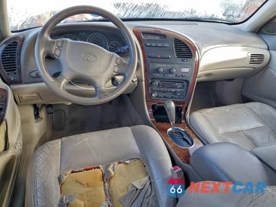 Zdjęcie 8 z 14 samochodu: 2002 OLDSMOBILE AURORA VIN:1G3GR64H524208491 - miniatura
