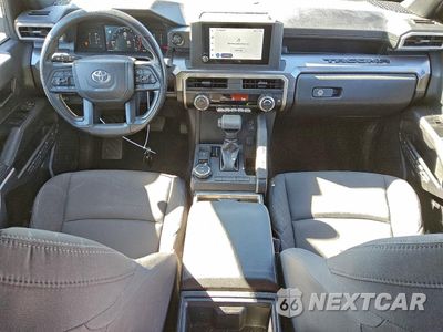Zdjęcie 8 z 13 samochodu: 2025 TOYOTA TACOMA DOUBLE CAB VIN:3TMLB5JN9SM164345 - miniatura