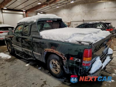 Drugie zdjęcie samochodu z przodu: 2001 GMC NEW SIERRA K1500 VIN:2GTEK19T011177821 - miniatura