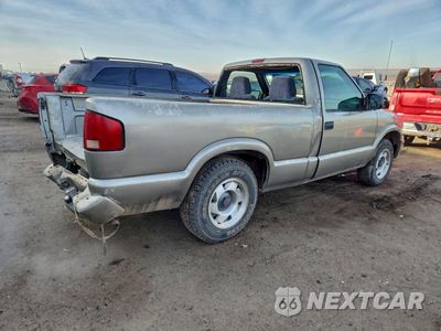 Trzecie zdjęcie samochodu z tyłu: 2000 GMC SONOMA VIN:1GTCS1447Y8111121 - miniatura