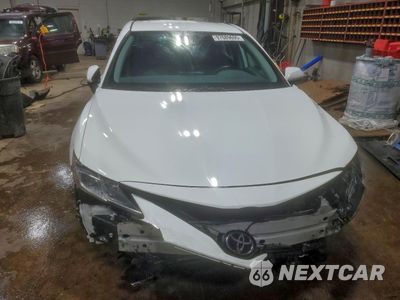 Piąte zdjęcie samochodu w środku: 2024 TOYOTA CAMRY LE VIN:4T1C11AK8RU253231 - miniatura