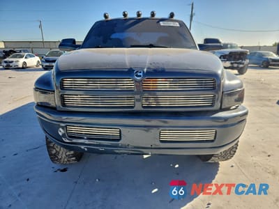 Piąte zdjęcie samochodu w środku: 2002 DODGE RAM 2500 VIN:3B7KC23602M212196 - miniatura