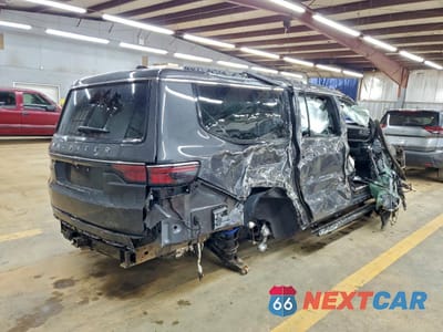 Trzecie zdjęcie samochodu z tyłu: 2025 JEEP WAGONEER L SERIES II VIN:1C4SJSBP1SS527418 - miniatura