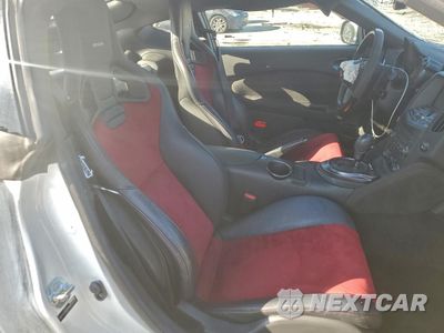 Zdjęcie 10 z 15 samochodu: 2017 NISSAN 370Z BASE VIN:JN1AZ4EH4HM954287 - miniatura