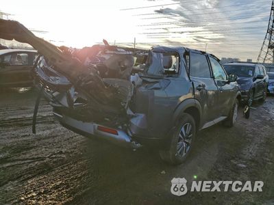 Trzecie zdjęcie samochodu z tyłu: 2025 NISSAN PATHFINDER SL VIN:5N1DR3CC7SC309881 - miniatura