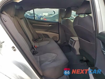 Zdjęcie 10 z 12 samochodu: 2022 TOYOTA CAMRY LE VIN:4T1C11AK2NU629240 - miniatura