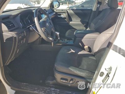Zdjęcie 7 z 17 samochodu: 2023 TOYOTA 4RUNNER SE VIN:JTERU5JR5P6119882 - miniatura