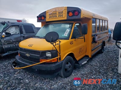 2017 CHEVROLET EXPRESS G4500 1HA6GUBG1HN006620 - główne zdjęcie licytacji z USA - miniatura