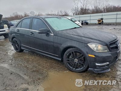 Czwarte zdjęcie samochodu z boku: 2013 MERCEDES-BENZ C 300 4MATIC VIN:WDDGF8AB6DR259157 - miniatura