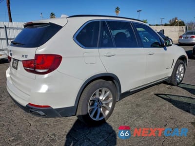 Trzecie zdjęcie samochodu z tyłu: 2016 BMW X5 XDR40E VIN:5UXKT0C59G0S75852 - miniatura