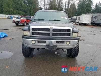 Piąte zdjęcie samochodu w środku: 2002 DODGE RAM 2500 VIN:3B7KF23612M275668 - miniatura