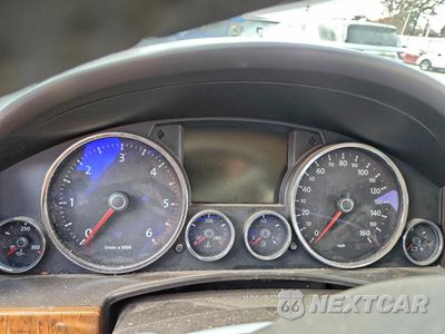 Zdjęcie 9 z 14 samochodu: 2010 VOLKSWAGEN TOUAREG 2 VIN:WVGFK7A94AD004228 - miniatura