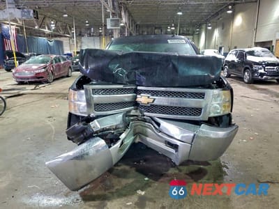 Piąte zdjęcie samochodu w środku: 2012 CHEVROLET SILVERADO K1500 LS VIN:1GCRKREA2CZ156208 - miniatura