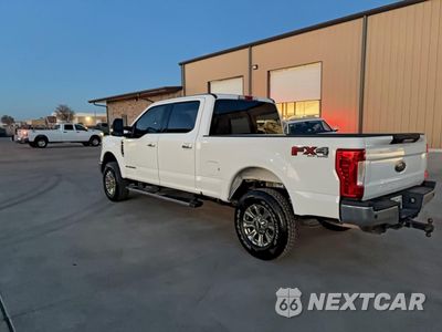 Trzecie zdjęcie samochodu z tyłu: 2019 FORD F250 SUPER DUTY VIN:1FT7W2BT5KEF69223 - miniatura