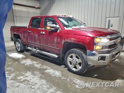 Czwarte zdjęcie samochodu z boku: 2018 CHEVROLET SILVERADO K2500 HEAVY DUTY LTZ VIN:1GC1KWEG8JF127116 - miniatura