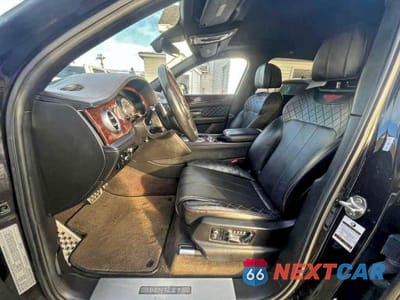 Zdjęcie 7 z 10 samochodu: 2017 BENTLEY BENTAYGA VIN:SJAAC2ZV4HC016056 - miniatura