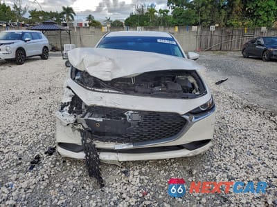 Piąte zdjęcie samochodu w środku: 2023 MAZDA 3 SELECT VIN:3MZBPABM1PM355712 - miniatura