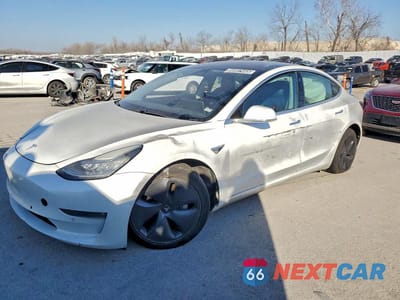 2019 TESLA MODEL 3 5YJ3E1EB6KF433258 - główne zdjęcie licytacji z USA - miniatura
